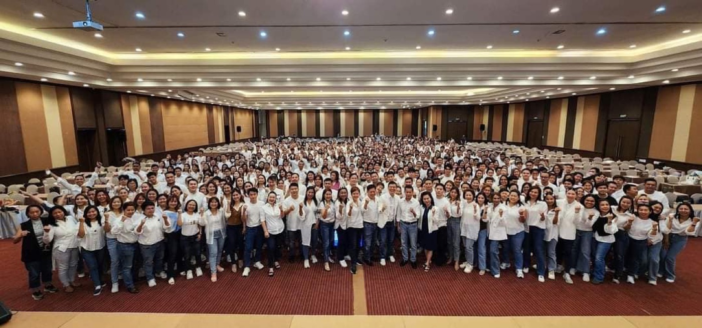 บรรยากาศทีมขนาดใหญ่ในห้องอบรม Victory